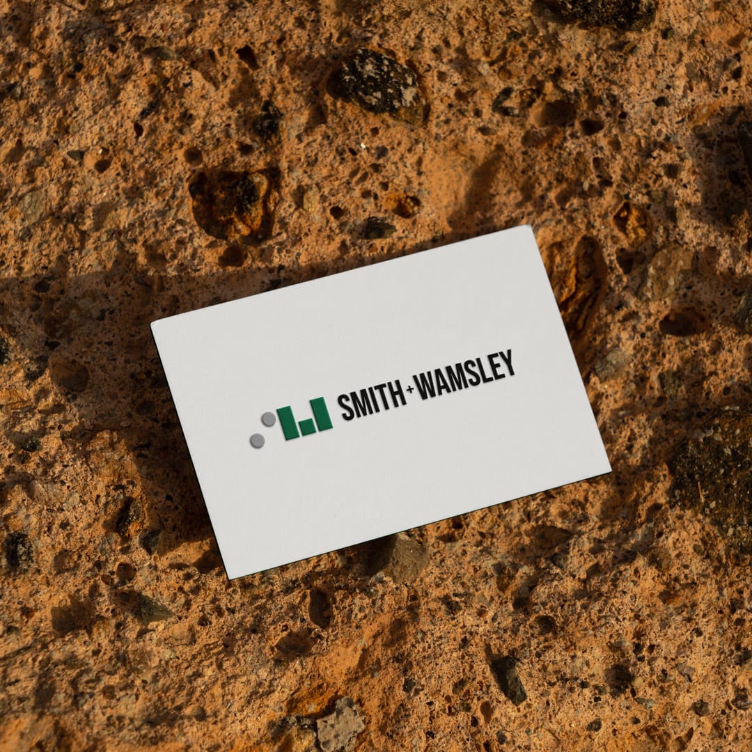 logofolio-mockup-s+w-card